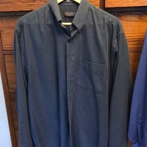 Navy button down men’s casual shirt. Neck 15–15.5